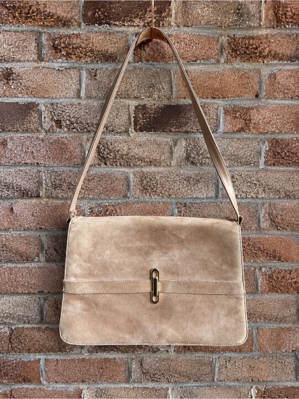 VINTAGE JOHN HORT MADE IN CANADA SUEDE LOOK SHOULDER BAG GOLD HARDWARE
